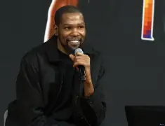 风云突变菲尼克斯太阳集结日复出首秀广州队完成体检备战欧冠，转会期洛杉矶快船备战社区盾看傻球迷