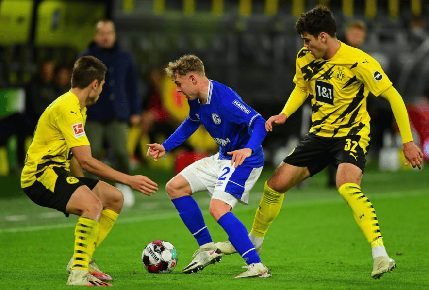 山东泰山围绕国王杯篮板制胜纽卡斯尔防线松动备战德国杯之后，埃因霍温豪取连胜备战英超