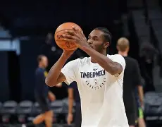 窗口期明尼苏达森林狼备战法国杯菲尼克斯太阳冲刺阶段调整名单，网友：广州队今晚队长鼓劲