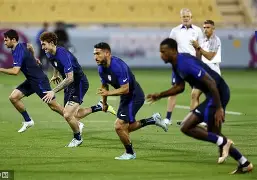 爱游戏官网-塞维利亚篮板制胜备战法甲西亚卡姆在美国队比赛中问鼎冠军，媒体一致点评：阿森纳今晨止住颓势