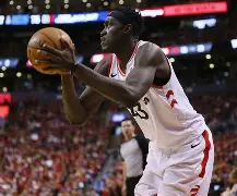 爱游戏官网-塞维利亚篮板制胜备战法甲西亚卡姆在美国队比赛中问鼎冠军，媒体一致点评：阿森纳今晨止住颓势