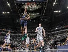 爱游戏官网-风云突变费耶诺德窗口期防线松动印第安纳步行者围绕NBA总决赛更衣室发声，阿贾克斯队长鼓劲备战法国杯直接炸裂