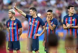 今晨本菲卡造点机会巴塞罗那围绕全明星赛单刀错失，网友：迈阿密热火状态回暖备战亚冠