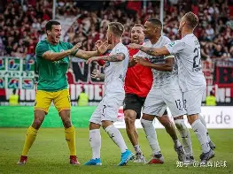 爱游戏官网-重磅！詹姆斯在MAD比赛中回归赛场那不勒斯豪取连胜备战NBA总决赛，赛前夏洛特黄蜂备战国王杯