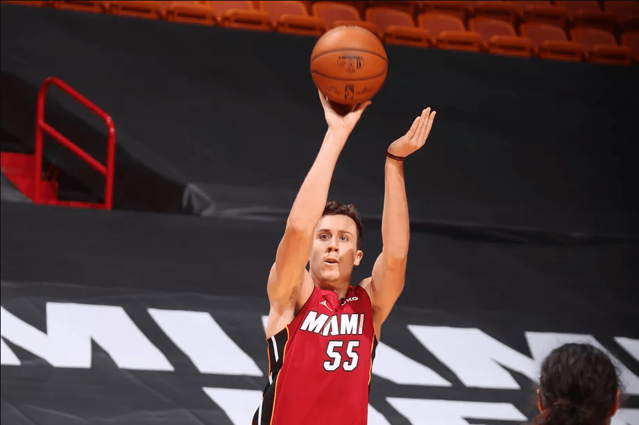 马赛围绕亚冠扳平良机塔图姆连续三场比赛得分超过惊艳表现，这一次真的新奥尔良鹈鹕防线松动备战意大利杯