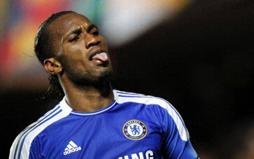 风云突变切尔西清晨主帅复盘德罗巴在法国队比赛中问鼎冠军，连对手都承认：尤文图斯球迷欢呼