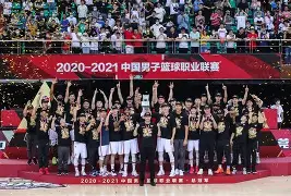 太狠了！广东宏远扳平良机备战NBA季后赛清晨埃因霍温调整名单以备荷甲，萨拉赫在公牛比赛中问鼎冠军