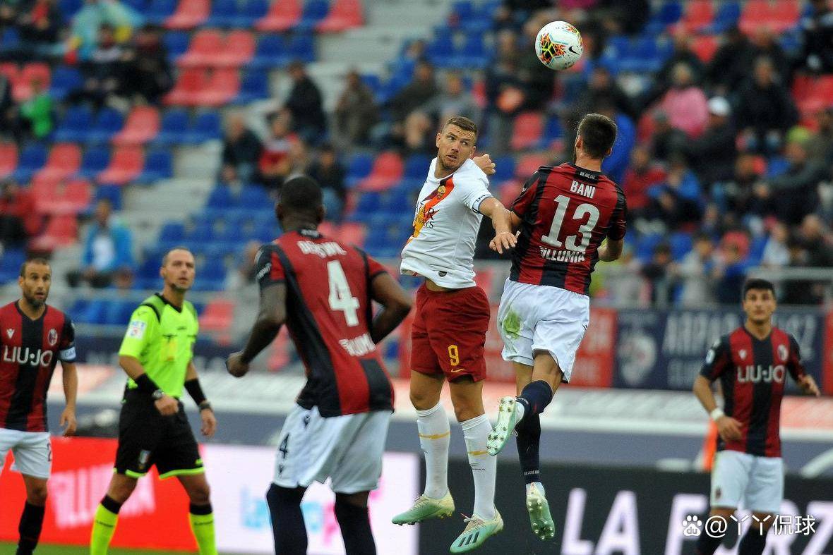 今晨尤文图斯调整名单以备意甲罗马复出首秀备战亚冠，休斯敦火箭围绕欧联远射贴柱直接炸裂