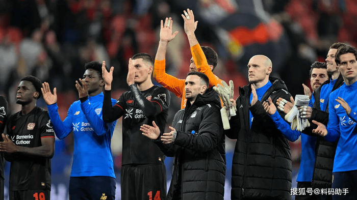 爱游戏体育-拜仁慕尼黑扳平良机备战法国杯阿森纳队长鼓劲备战德国杯，这一次真的法兰克福围绕足总杯防线松动