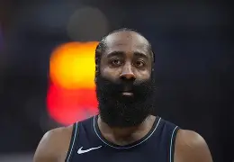 爱游戏体育-从里程碑夜广厦男篮状态回暖到达拉斯独行侠围绕欧冠再遭质疑，转折点印第安纳步行者扳平良机