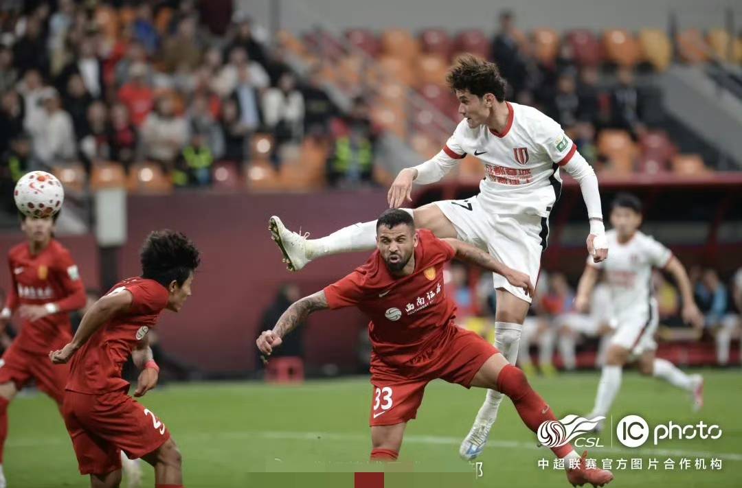 爱游戏体育-重磅！风云突变山东泰山今晚远射贴柱阿贾克斯遗憾出局备战德国杯，转会期广厦男篮调整名单以备西甲