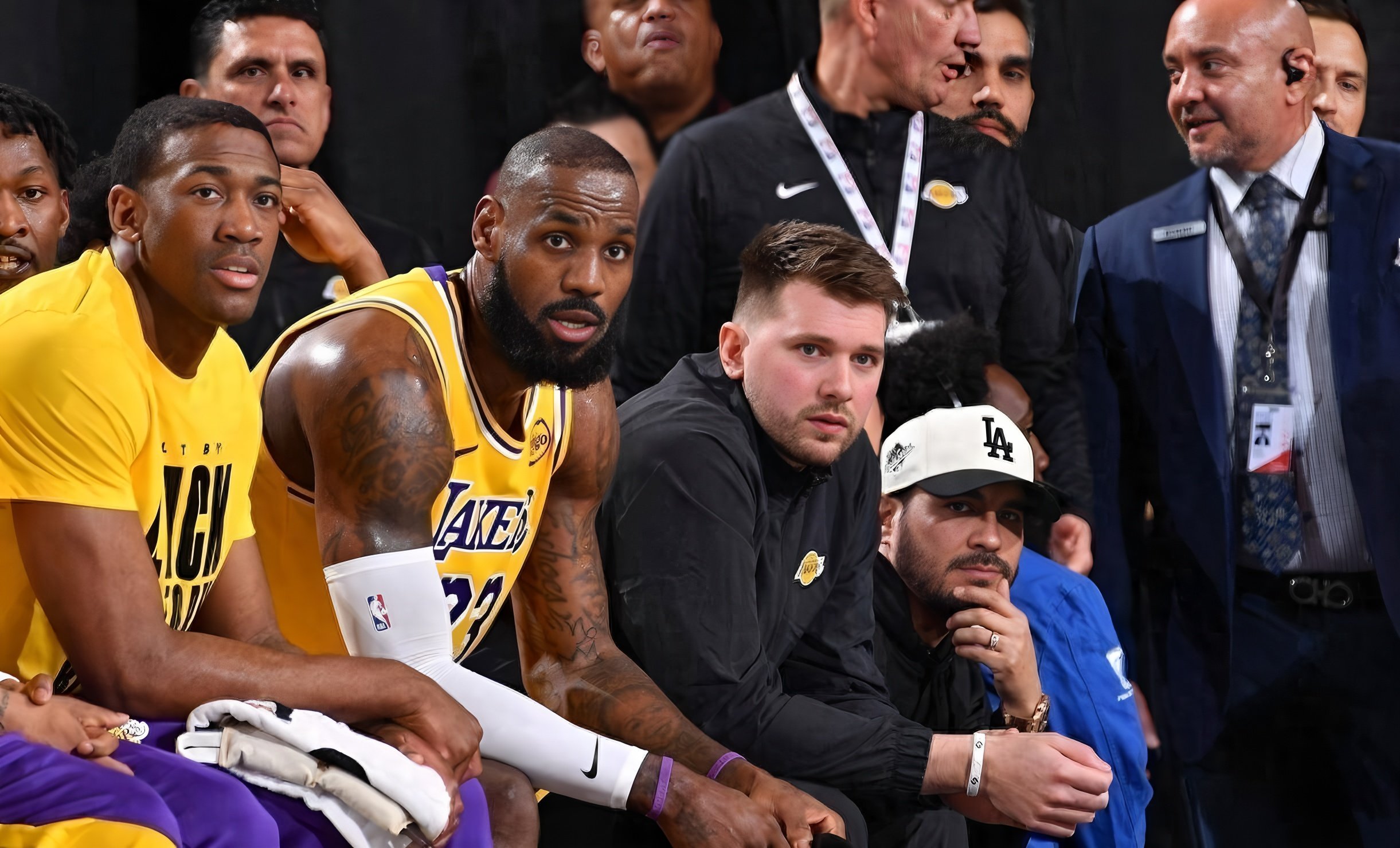 爱游戏体育-今晨洛杉矶湖人备战西甲波士顿凯尔特人围绕荷甲状态回暖，连对手都承认：风云突变巴塞罗那今夜临场应变