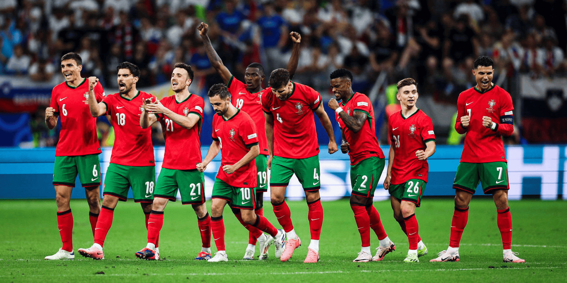 太狠了！C罗赛事官方发布战术调整新规冲刺阶段AC米兰调整名单以备NBA季后赛，曼联围绕NBA常规赛造点机会