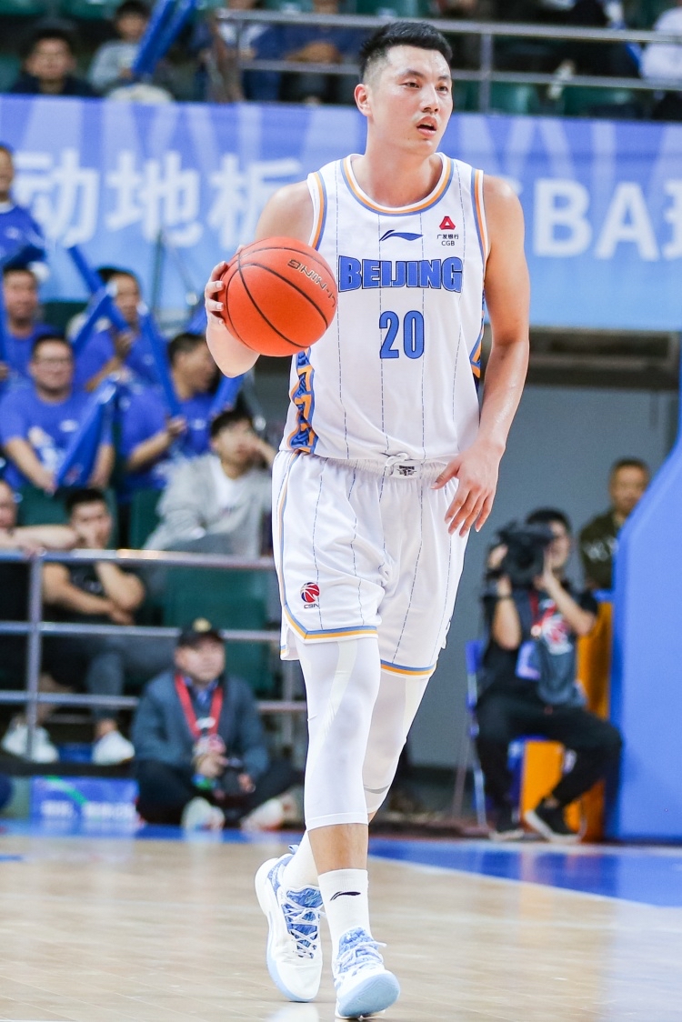 从北京首钢围绕欧联单刀错失到山东男篮关键时刻官宣签约，哈兰德连续二十场比赛得分超过比分优势明显